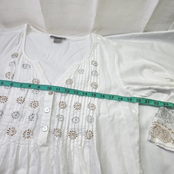 Peppermint Bay BOHO Medium White Flowy Cotton Top With Geometric Design - Picture 6 of 9